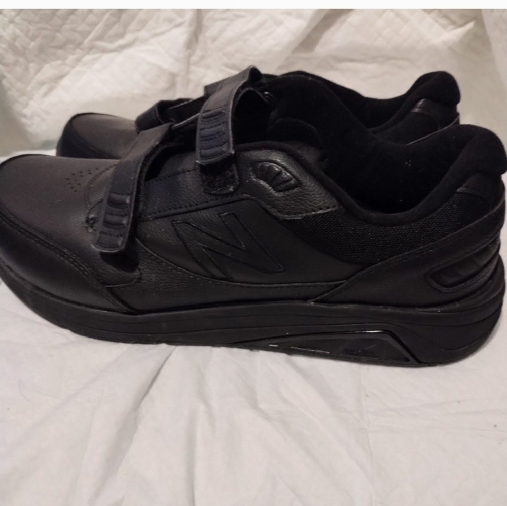 New balance men's black sneaker Wide - Picture 2 of 5